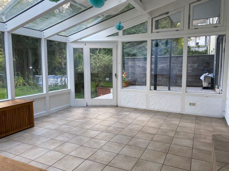AB SOFORT Souterrain-Whg (105 qm, 3,5 Zi, Wintergarten, Terrasse)